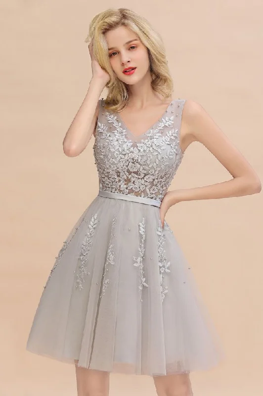 Charming V-Neck Tulle Lace Appliques Short Homecoming Dress Aline Backless Party Dress Tunics Long Elegant Charming V-Neck Tulle Lace Appliques Short Homecoming Dress Aline Backless Party Dress Tunics Long Elegant