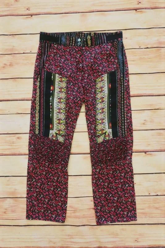 No. 21 Pants Black/Multi Floral Patchwork Print Silk Size 36 Cropped Trousers Trousers cozy soft No. 21 Pants Black/Multi Floral Patchwork Print Silk Size 36 Cropped Trousers Trousers cozy soft