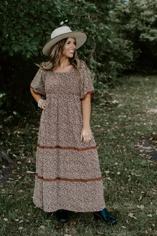 ECB Exclusive: Made For You Lace Maxi, Brown