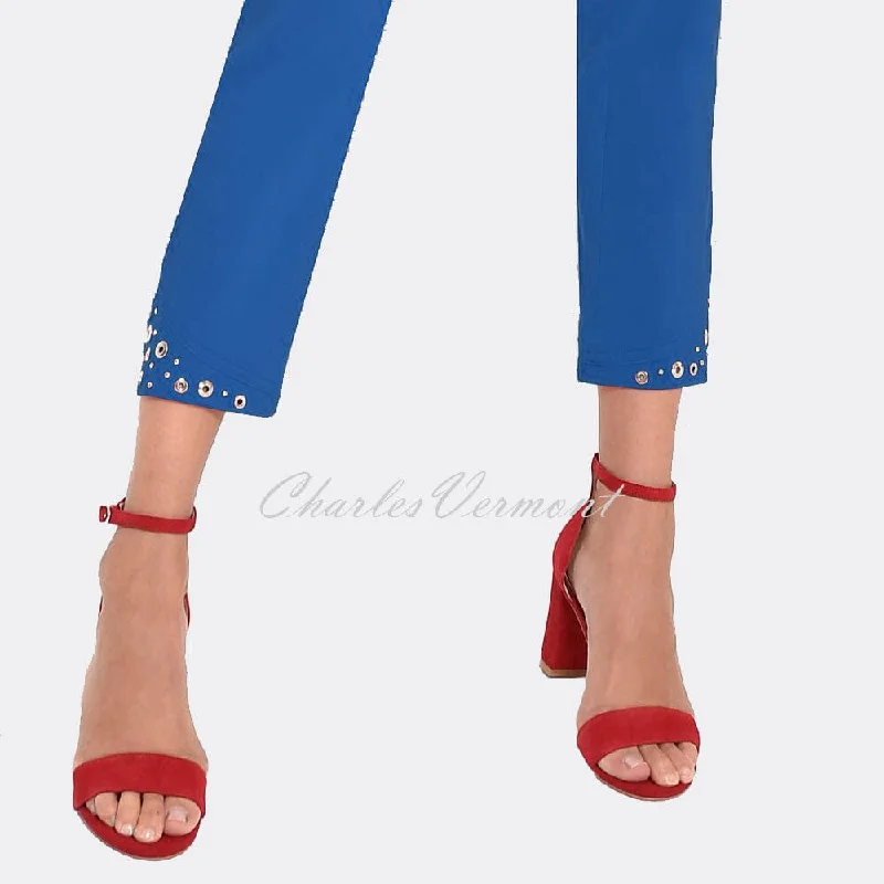 Robell Bella 09 – 7/8 Cropped Trouser 51545-5499-67 (Royal Blue)