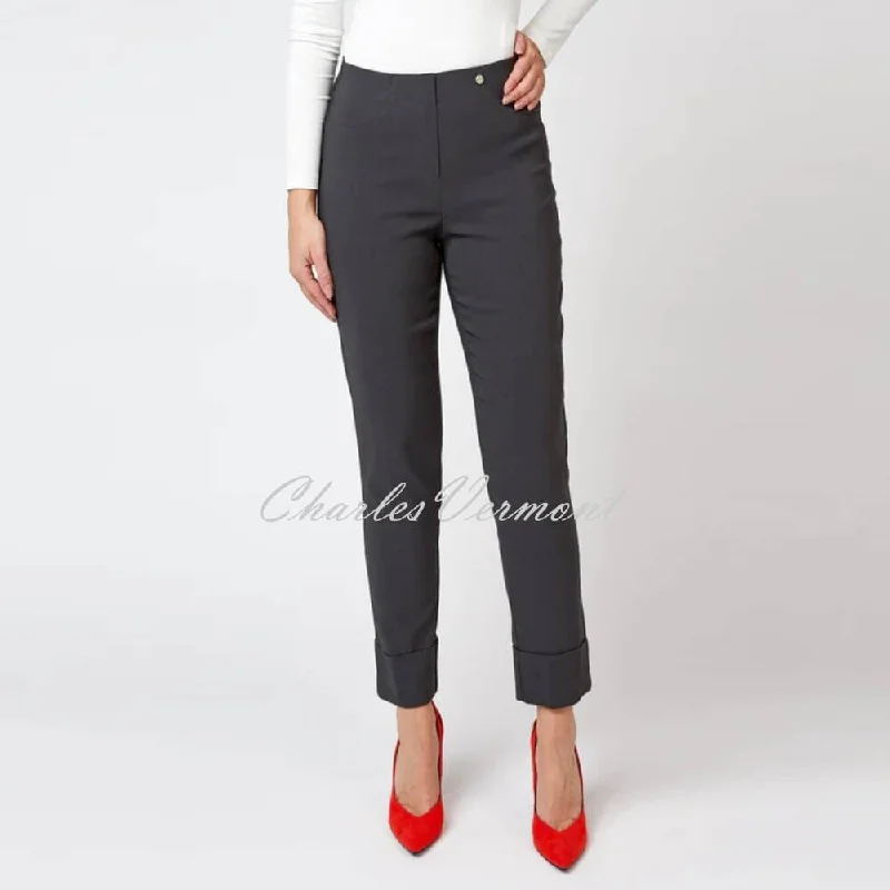 Robell Bella 09 – 7/8 Cropped Trouser 51568-5499-97 (Anthracite)