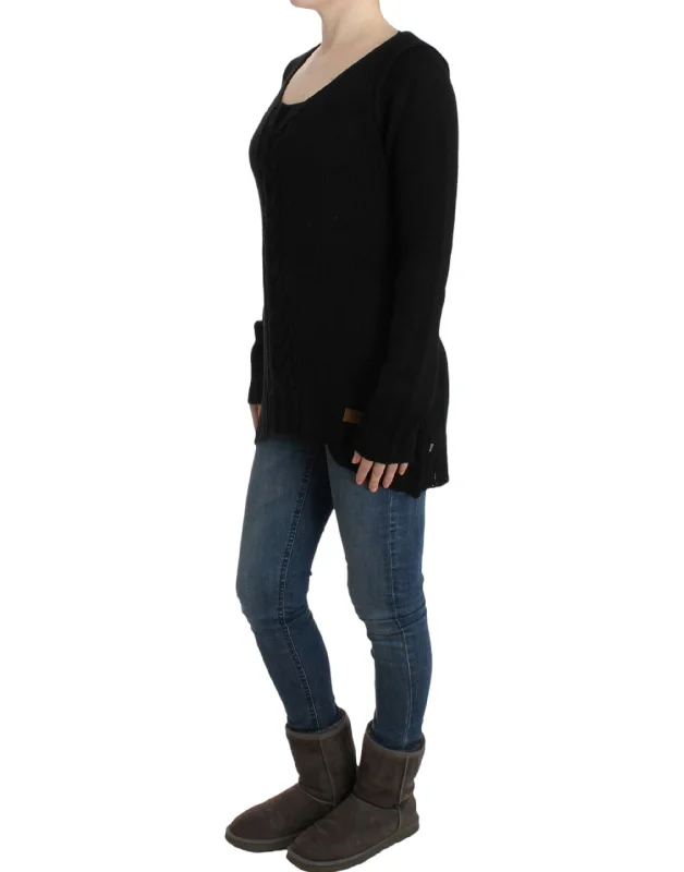 Alluring Black Knitted Crew Neck Sweater