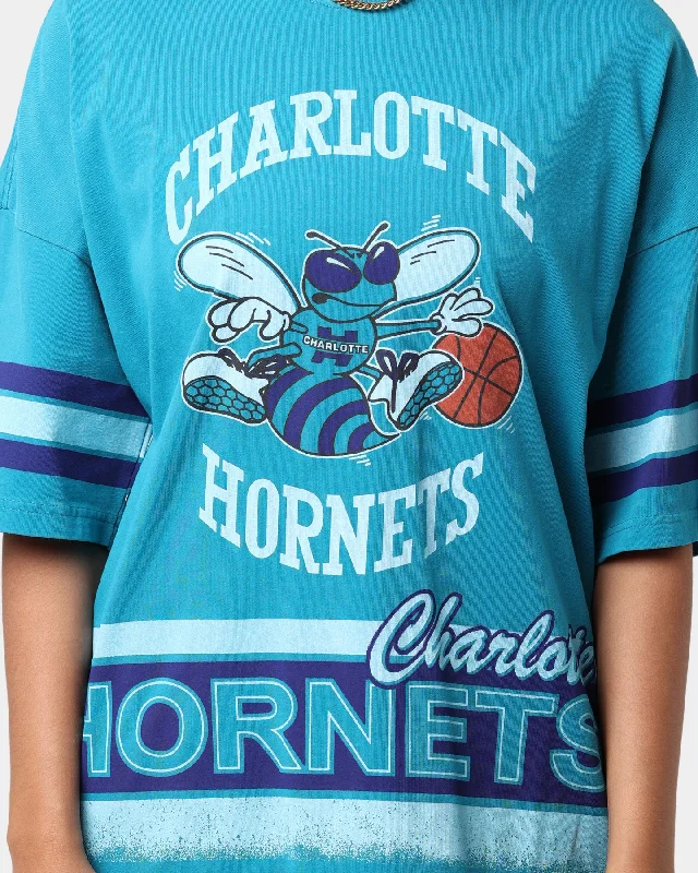 Mitchell & Ness Charlotte Hornets Vintage Conference T-Shirt Faded Teal