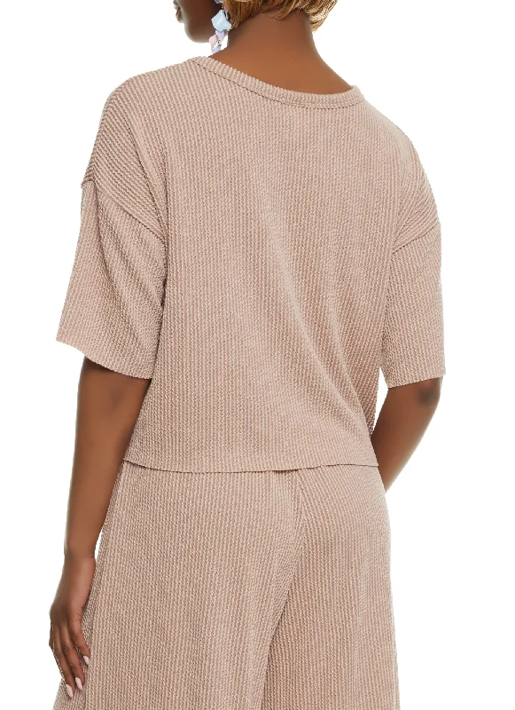 Textured Ribbed Knit Crew Neck Top