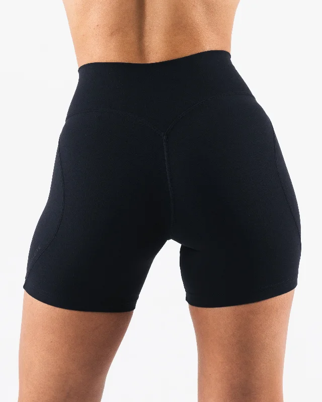 Aura Short 5"" - Black