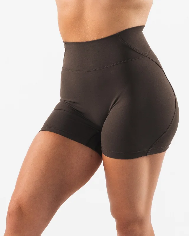 Aura Short 5"" - Cashmere