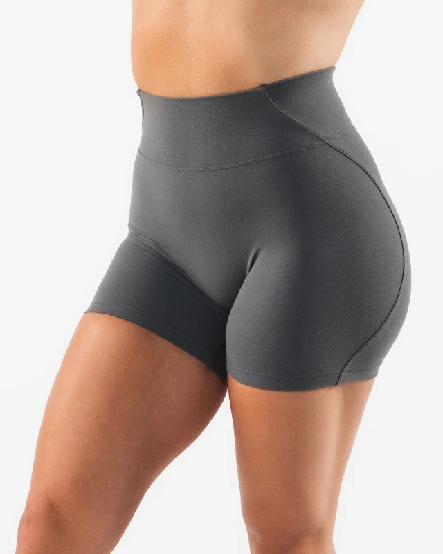 Aura Short 5"" - Pewter