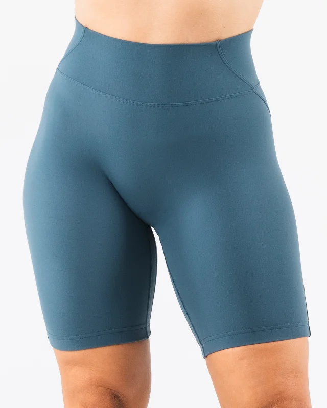 Aura Short 9"" - Glacial Lake